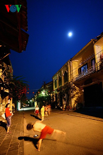 Hoi An en pleine lune - ảnh 12